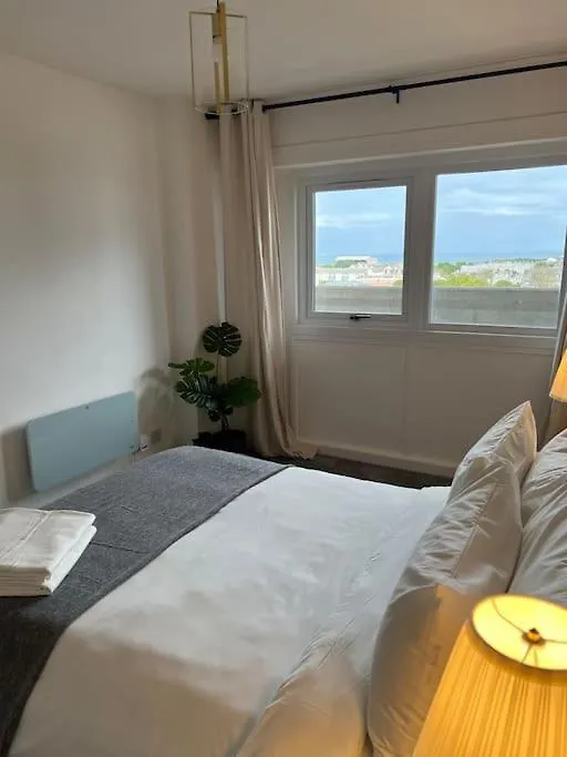 Stunning 2-Bed Apart In The Heart Of Aberdeen* 0*, Aberdeen