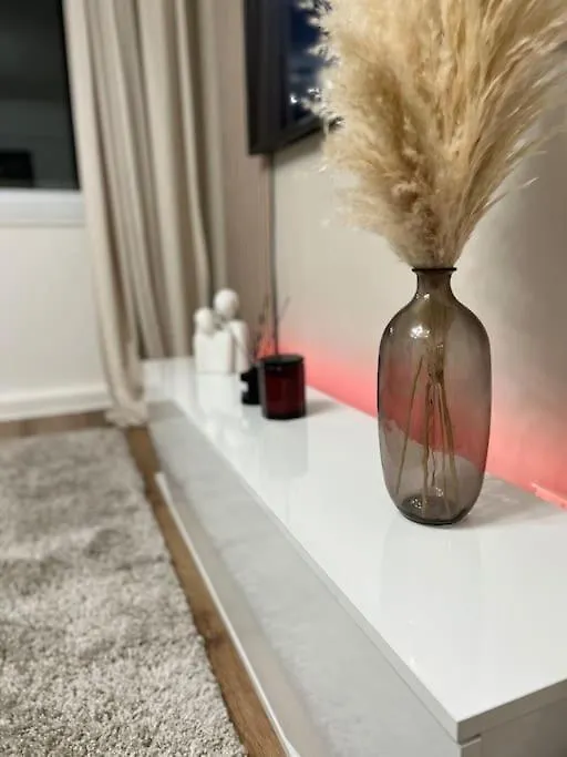 Stunning 2-Bed Apart In The Heart Of Aberdeen* 0*, Aberdeen