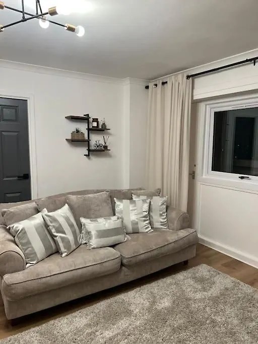 Stunning 2-Bed Apart In The Heart Of Aberdeen* Apartment
